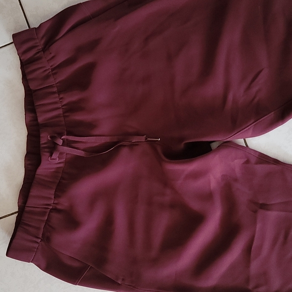 Lululemon pants woven - Picture 3 of 6